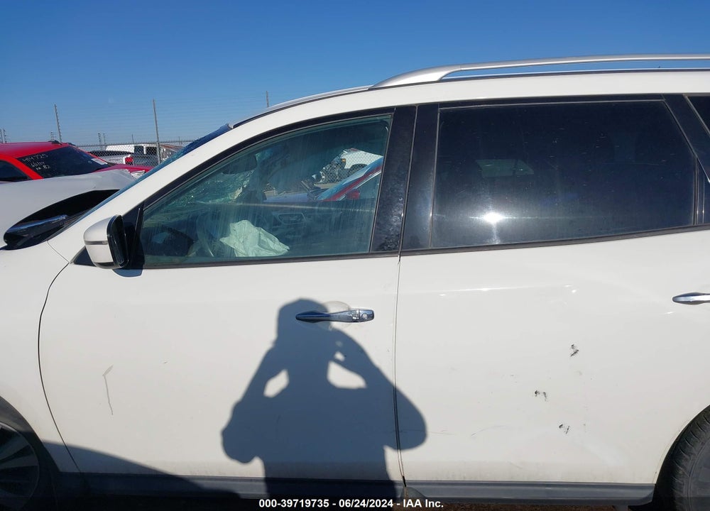 2017 NISSAN PATHFINDER SV VIN: 5N1DR2MN9HC639346