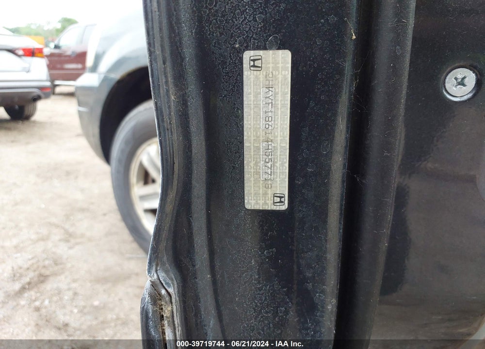 2004 HONDA PILOT EX-L VIN: 2HKYF18614H557718
