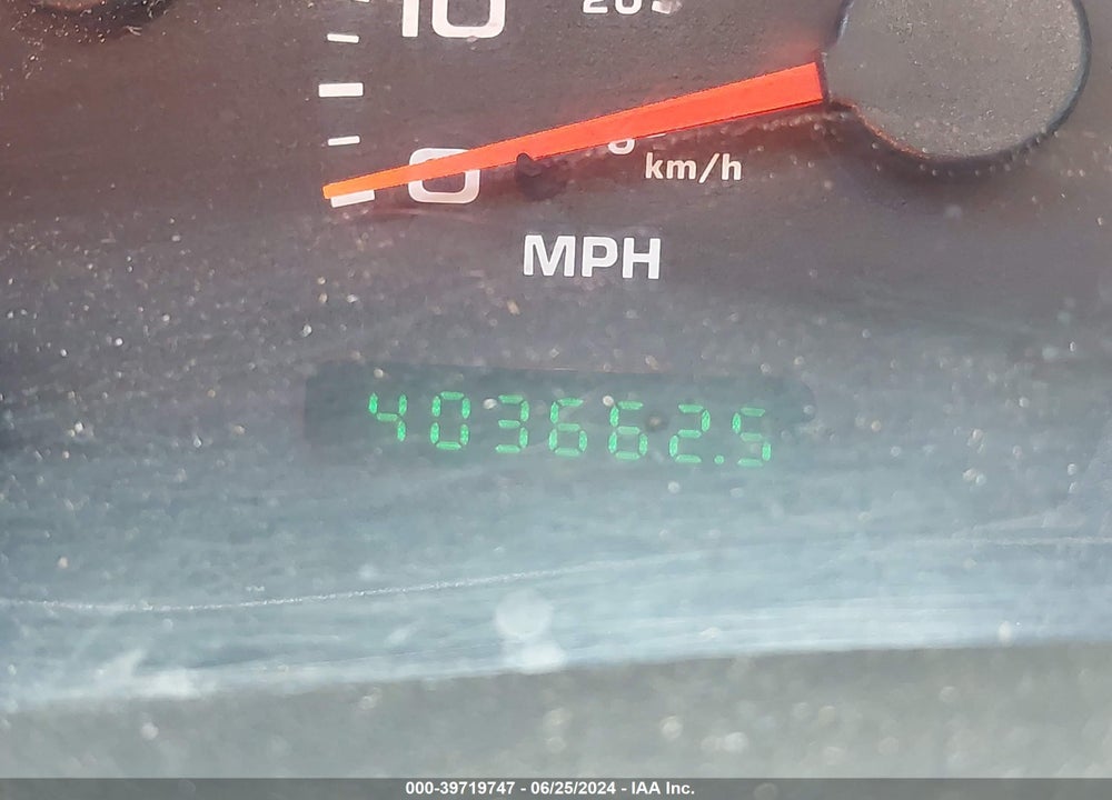 2002 FORD F-250 LARIAT/XL/XLT VIN: 1FTNW20L42EB49642