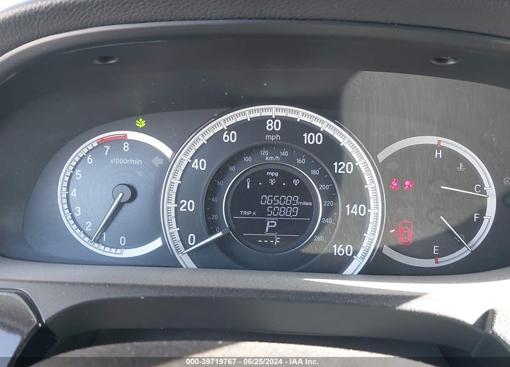2016 HONDA ACCORD VIN: 1HGCR2F36GA116132