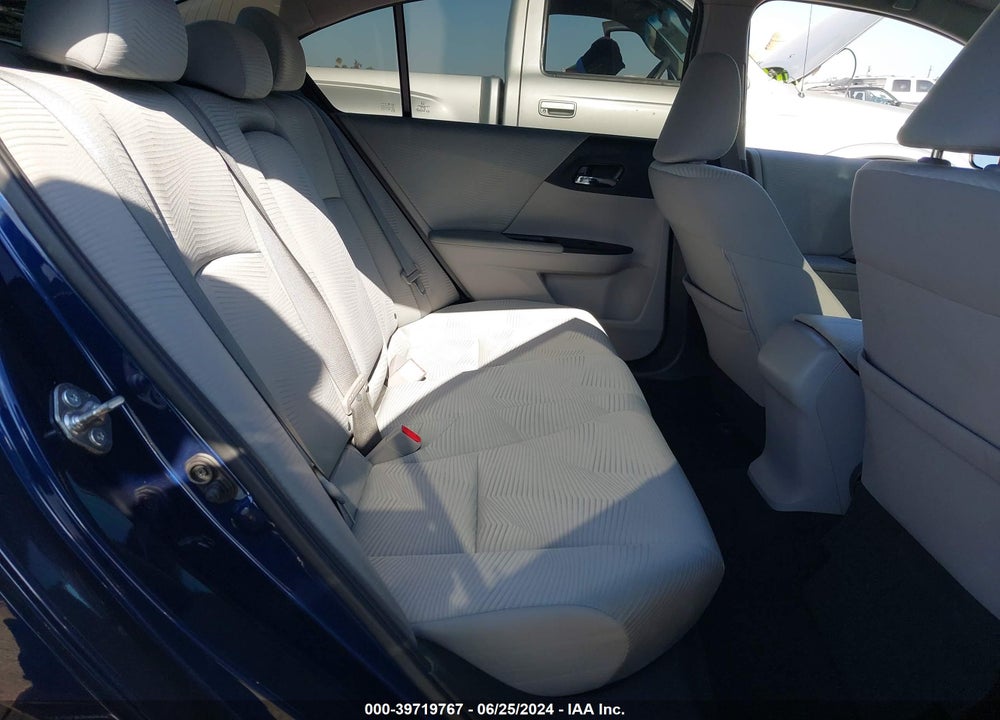 2016 HONDA ACCORD VIN: 1HGCR2F36GA116132