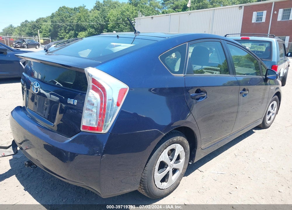 2013 TOYOTA PRIUS TWO VIN: JTDKN3DU2D0345948