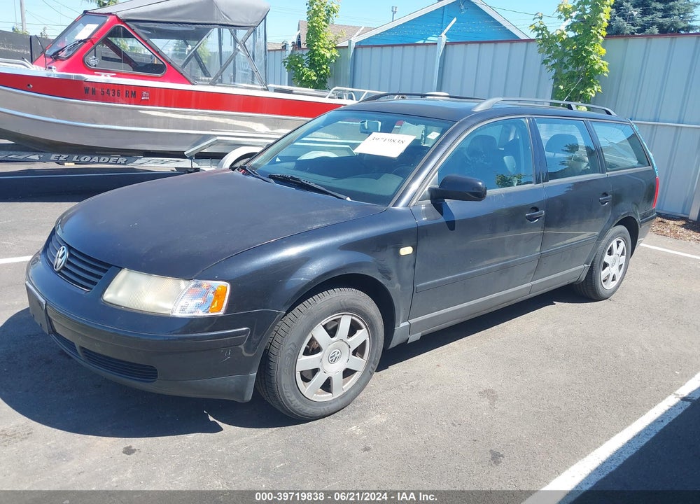 1999 VOLKSWAGEN PASSAT GLS VIN: WVWNA63B3XE514828