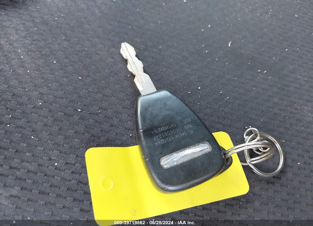 2013 CHRYSLER 200 LX VIN: 1C3CCBAB0DN635670