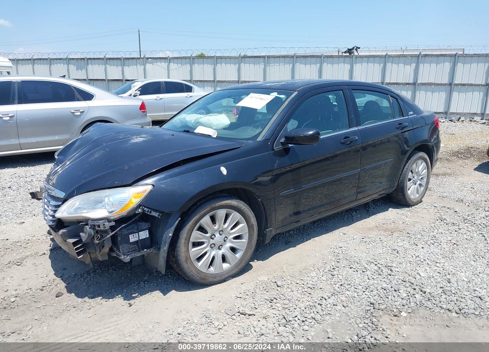 2013 CHRYSLER 200 LX VIN: 1C3CCBAB0DN635670