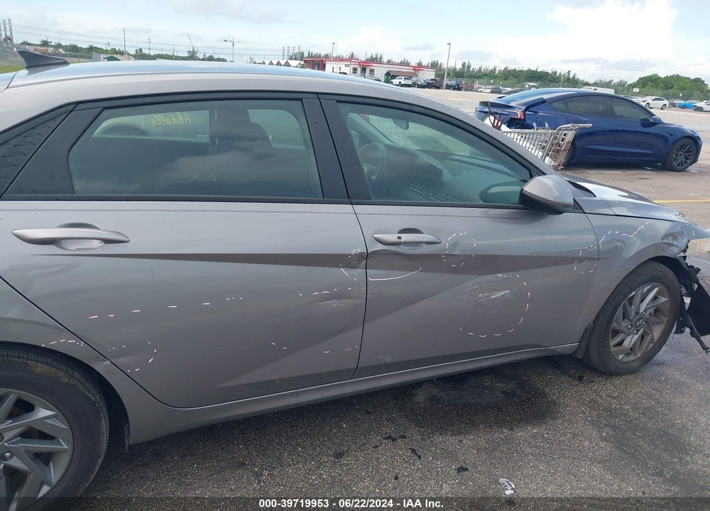 2024 HYUNDAI ELANTRA SEL VIN: KMHLM4DG3RU665802