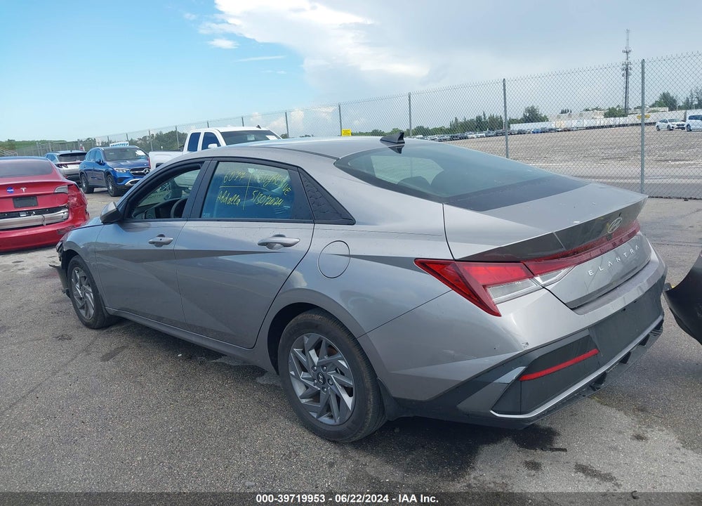 2024 HYUNDAI ELANTRA SEL VIN: KMHLM4DG3RU665802