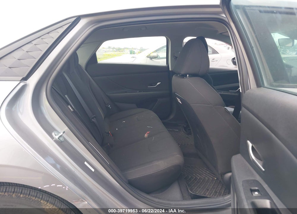 2024 HYUNDAI ELANTRA SEL VIN: KMHLM4DG3RU665802