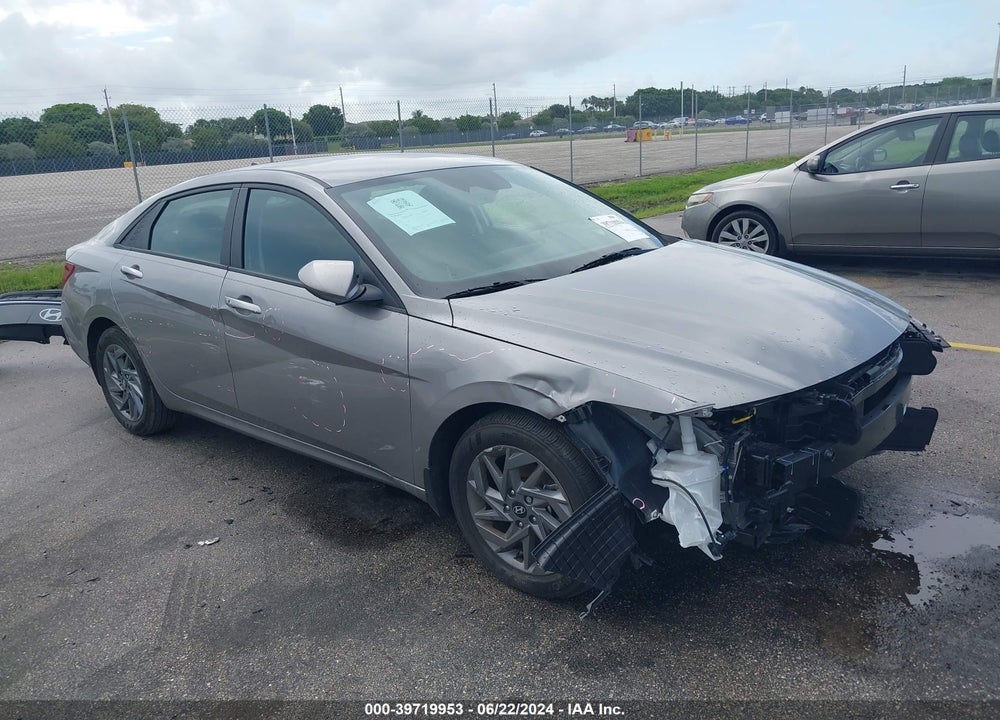 2024 HYUNDAI ELANTRA SEL VIN: KMHLM4DG3RU665802