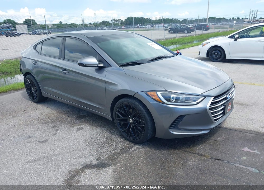 2018 HYUNDAI ELANTRA SEL VIN: 5NPD84LF2JH290635
