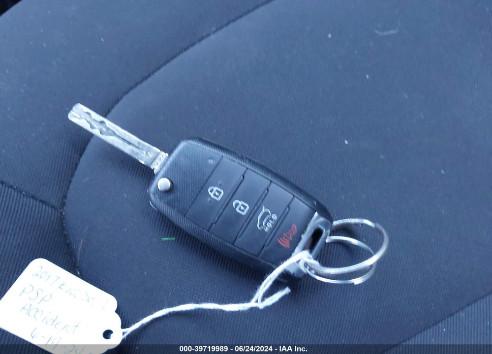 2017 KIA SOUL VIN: KNDJN2A24H7442770