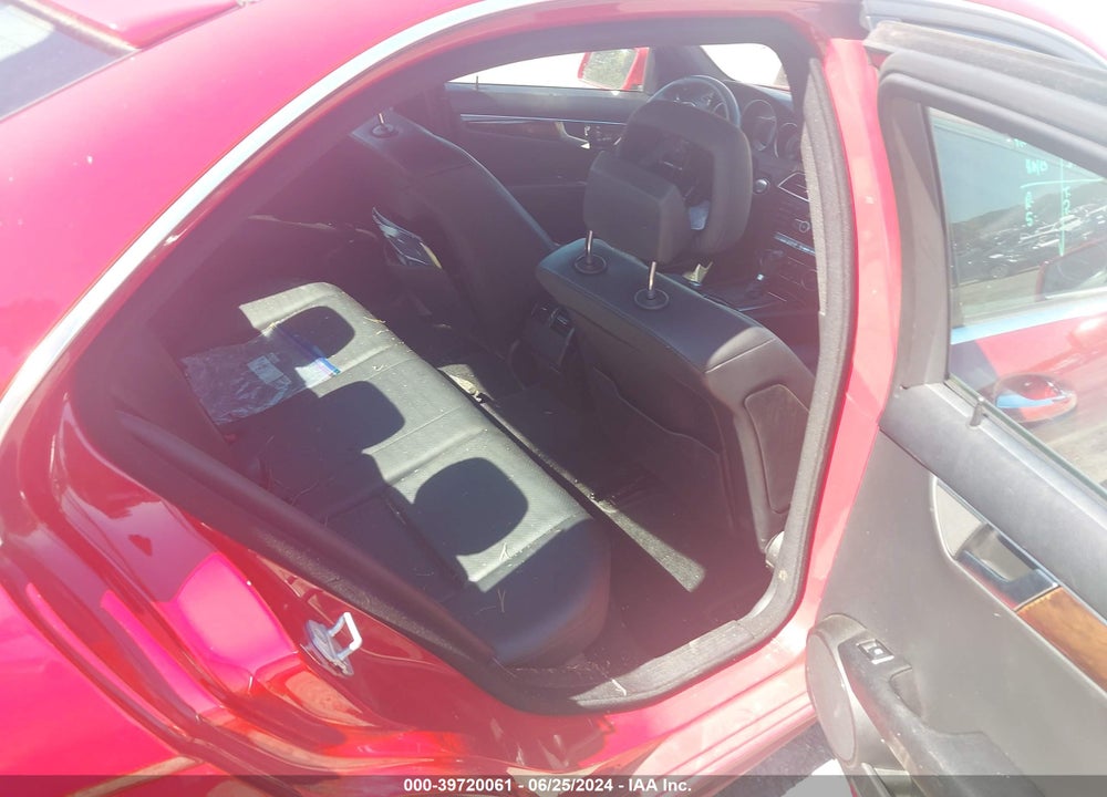 2014 MERCEDES-BENZ C 250 LUXURY/SPORT VIN: WDDGF4HB8EA962418