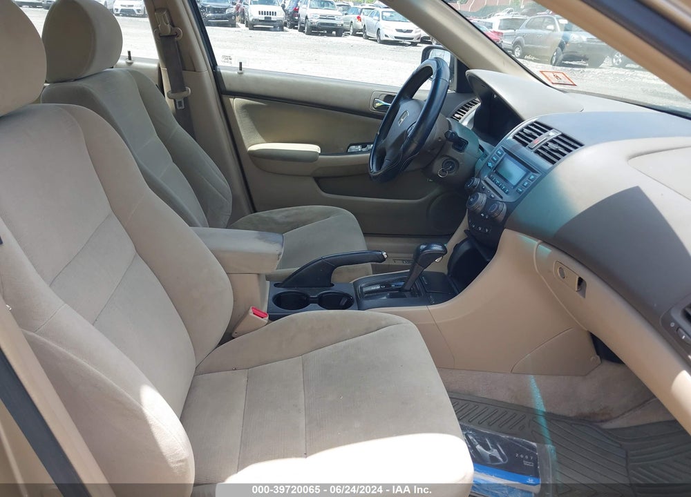 2007 HONDA ACCORD 2.4 LX VIN: 1HGCM56447A185085
