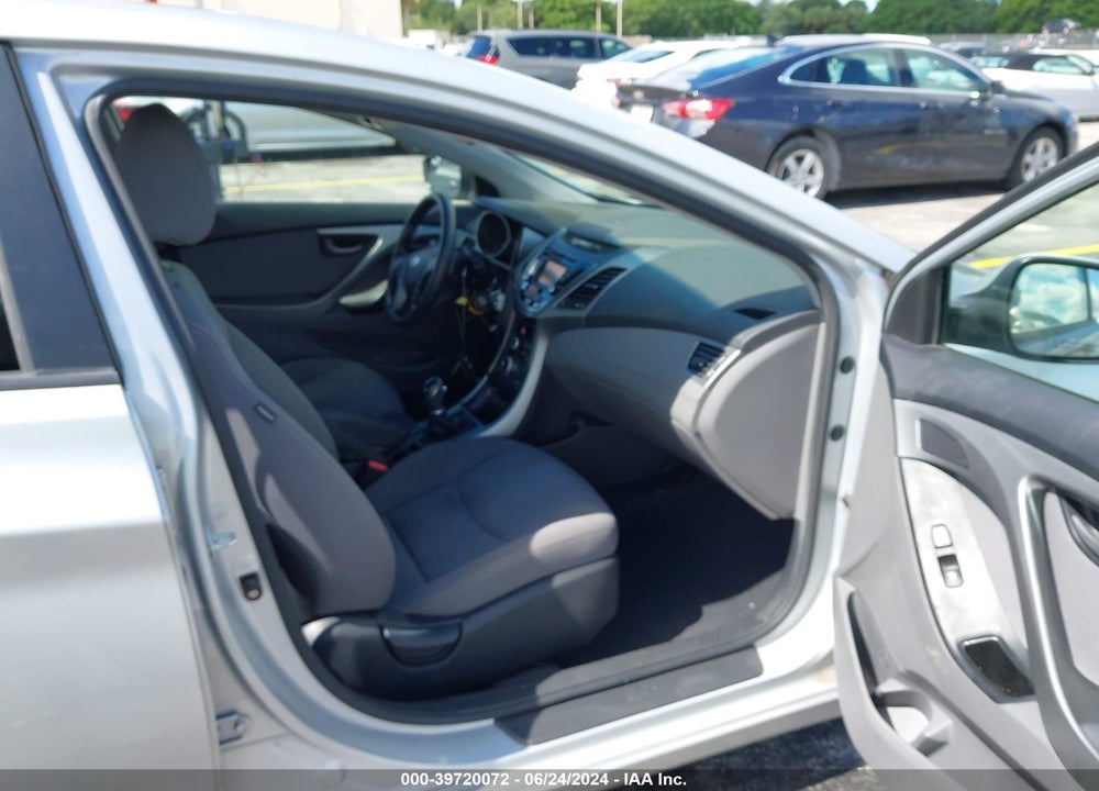 2014 HYUNDAI ELANTRA SE VIN: KMHDH4AE1EU142140