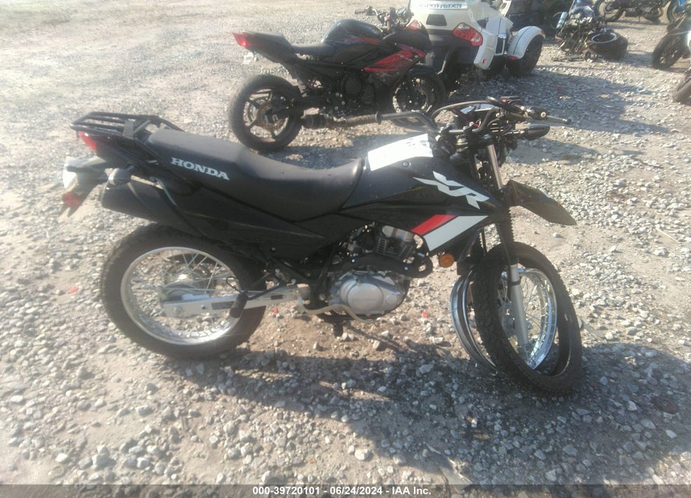2023 HONDA XR150L E VIN: 3H1KD1317PD003875