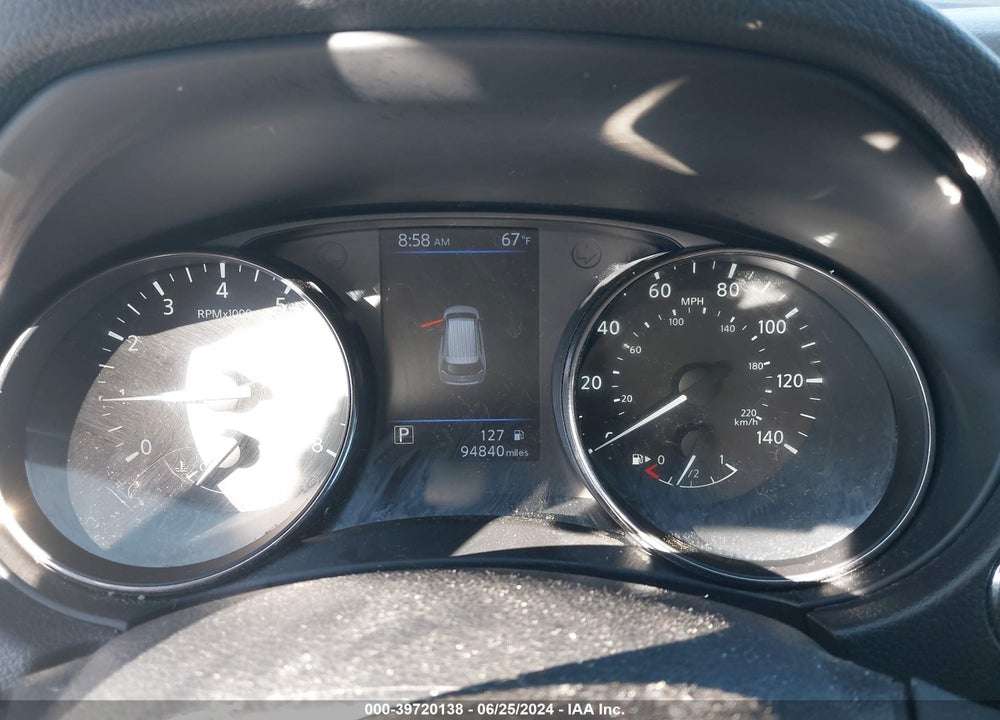 2018 NISSAN ROGUE SV VIN: KNMAT2MV3JP526130