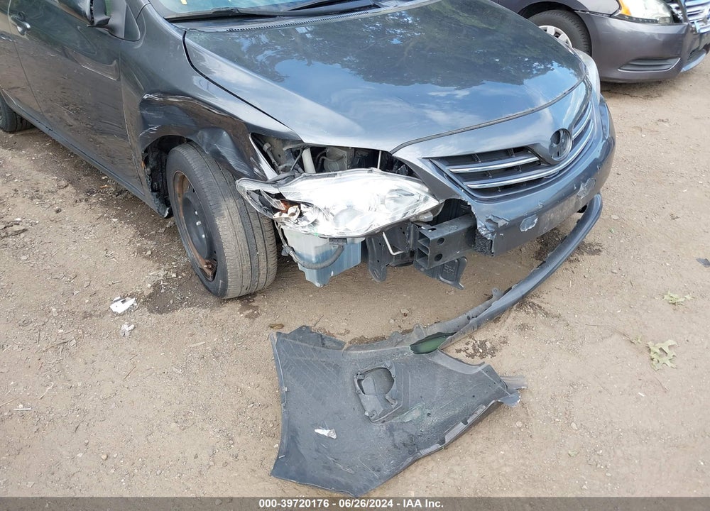 2013 TOYOTA COROLLA LE VIN: 2T1BU4EE0DC090948