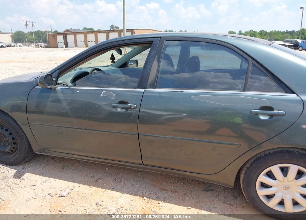 2002 TOYOTA CAMRY LE VIN: 4T1BE32K72U525753
