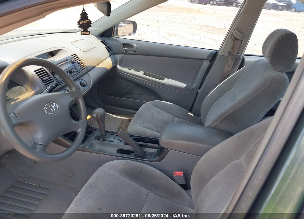 2002 TOYOTA CAMRY LE VIN: 4T1BE32K72U525753