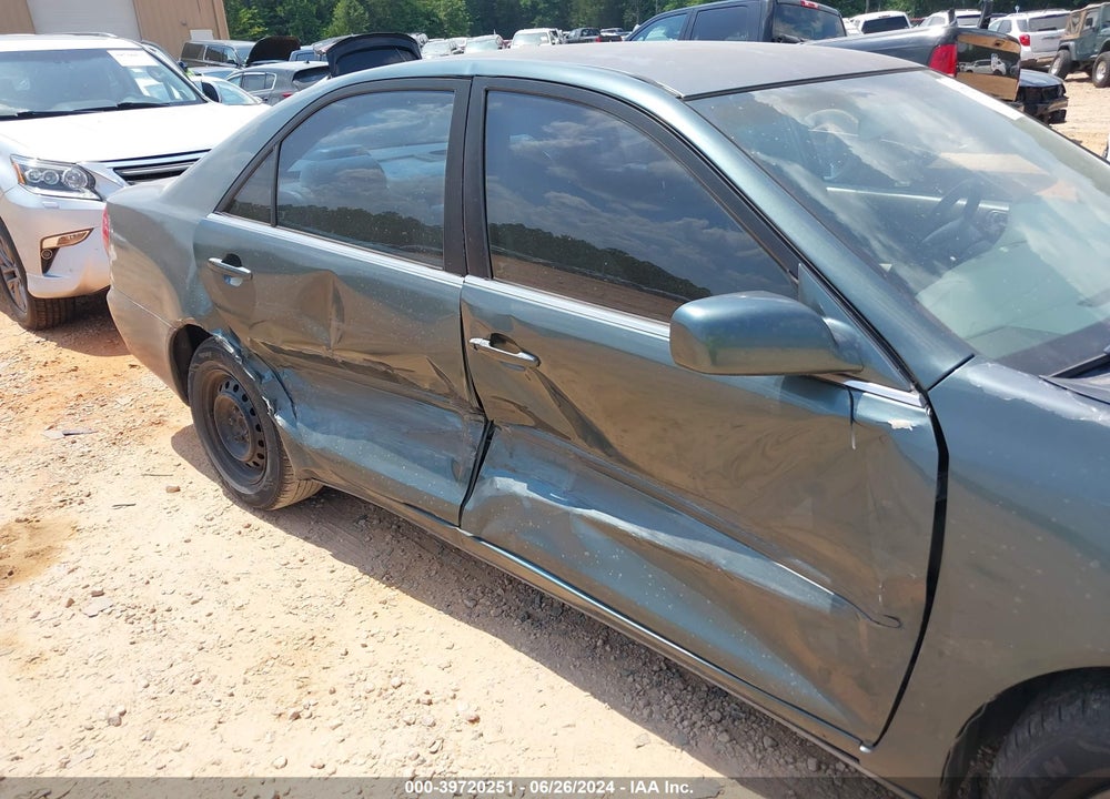 2002 TOYOTA CAMRY LE VIN: 4T1BE32K72U525753