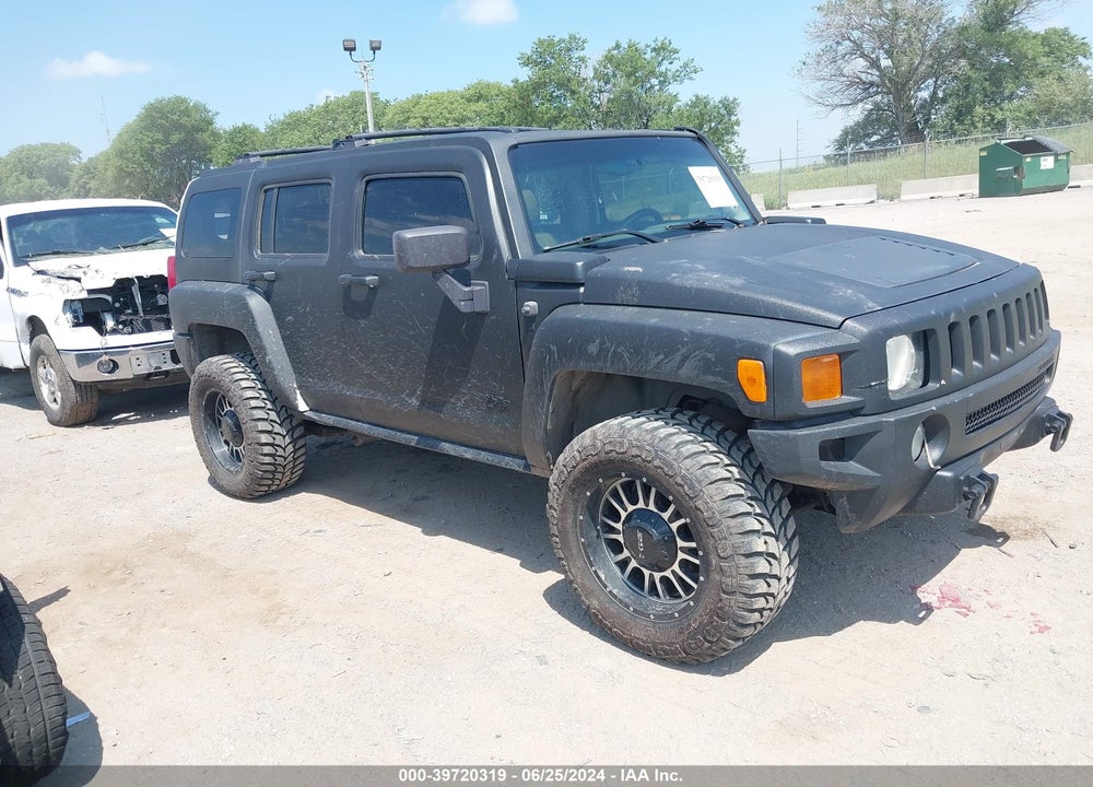 2007 HUMMER H3 SUV VIN: 5GTDN13E378243354
