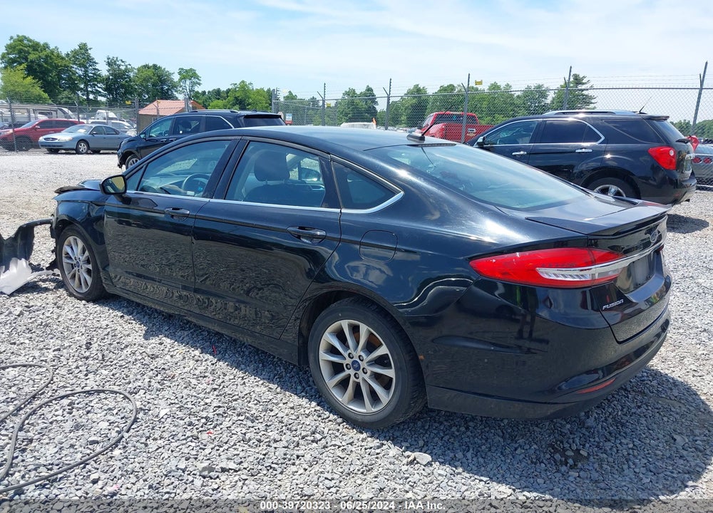 2017 FORD FUSION SE VIN: 3FA6P0H70HR104108
