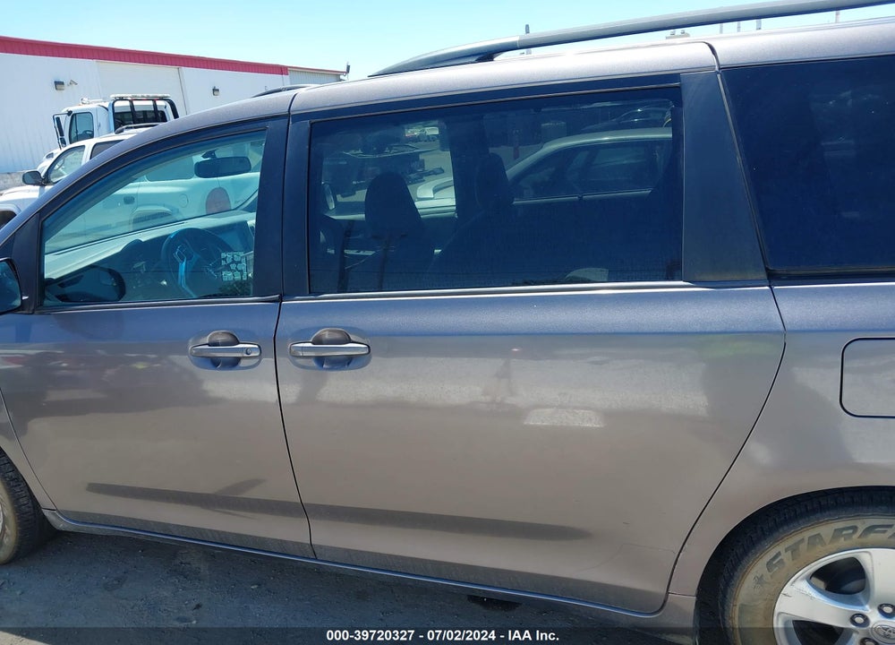 2016 TOYOTA SIENNA LE 8 PASSENGER VIN: 5TDKK3DC0GS709866
