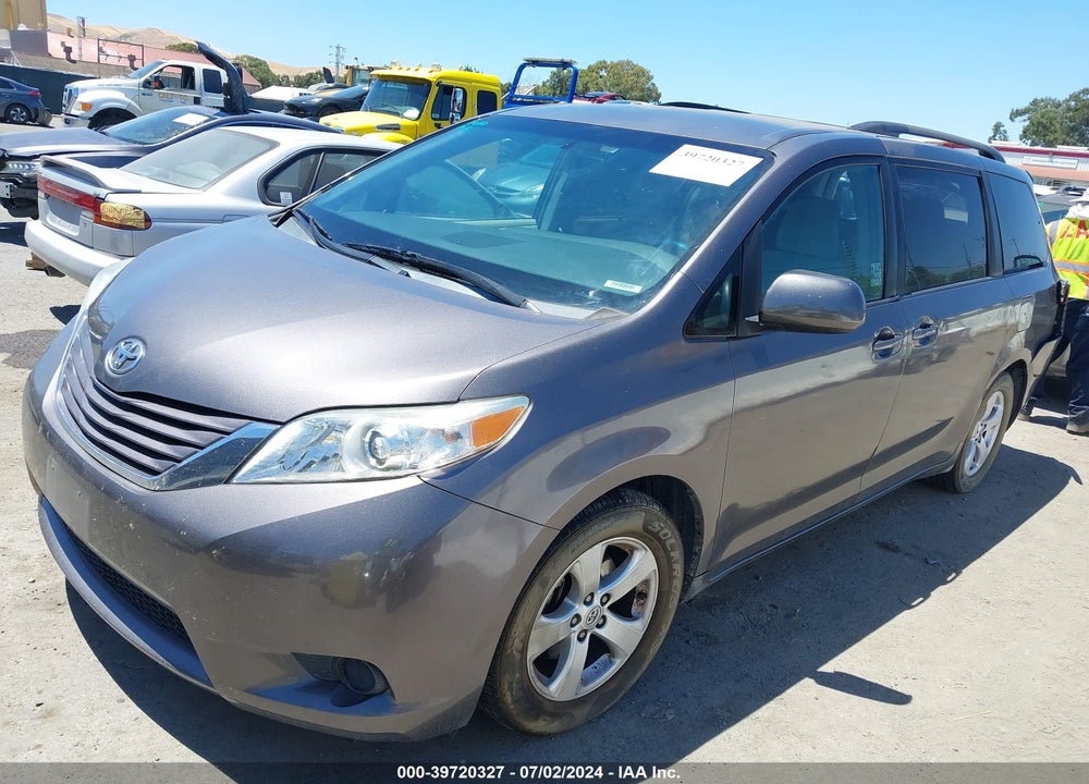 2016 TOYOTA SIENNA LE 8 PASSENGER VIN: 5TDKK3DC0GS709866