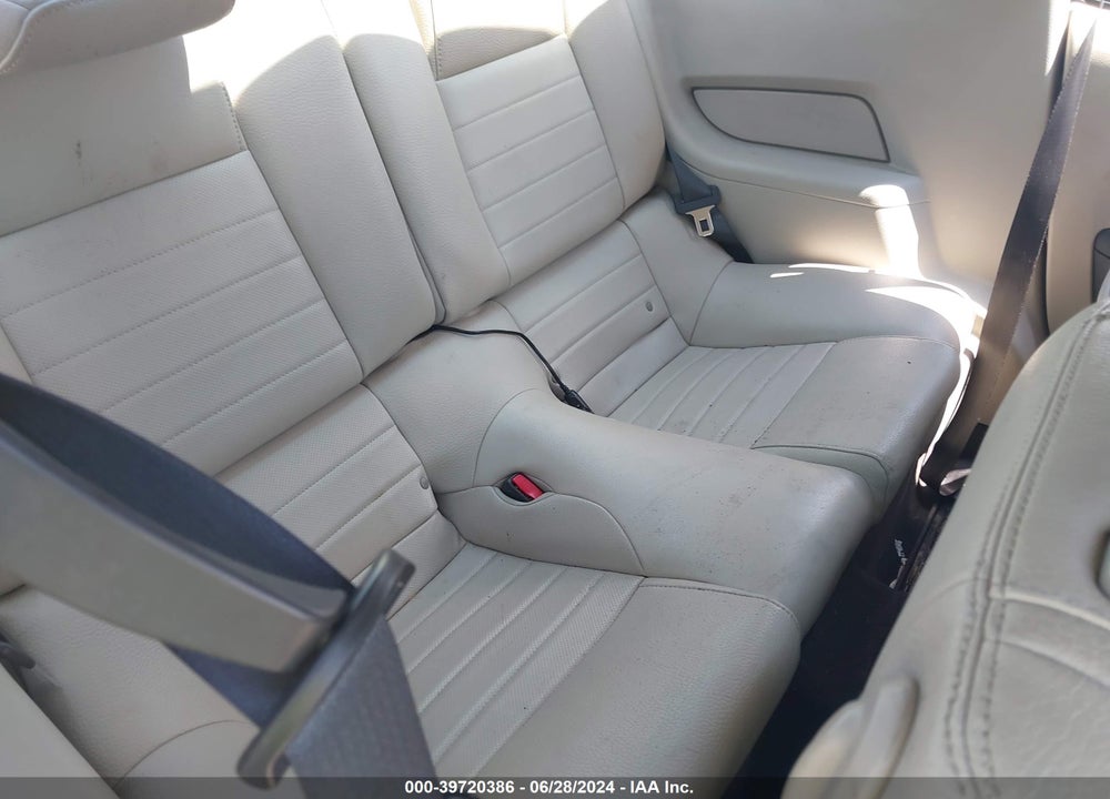 2011 FORD MUSTANG V6 PREMIUM VIN: 1ZVBP8AM1B5105783