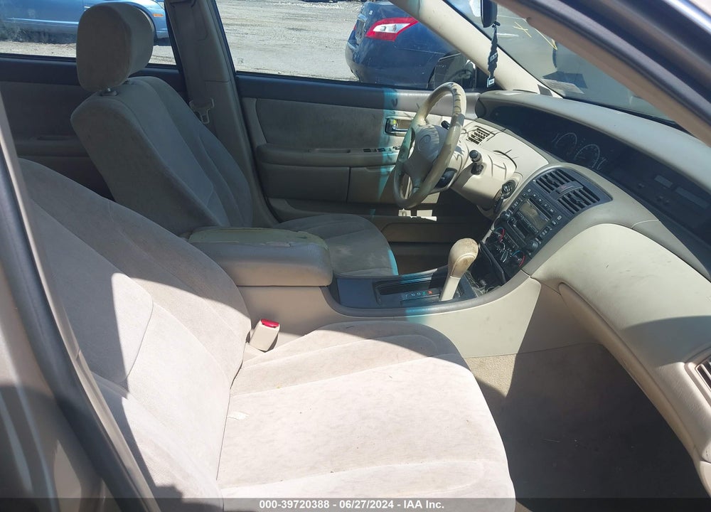 2000 TOYOTA AVALON XL VIN: 4T1BF28B5YU049395