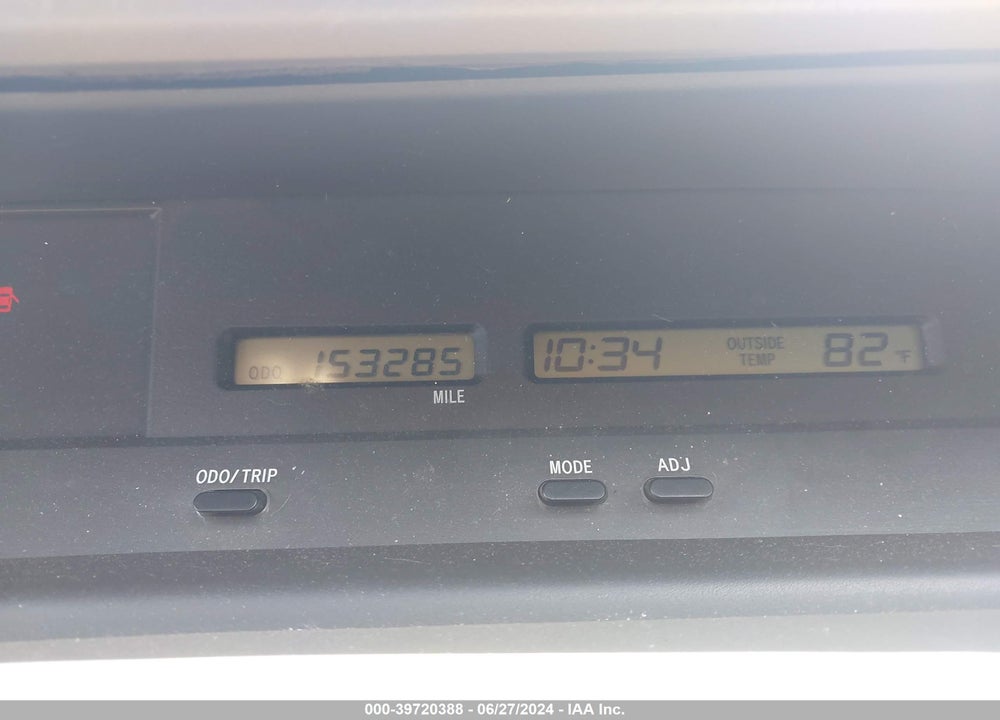 2000 TOYOTA AVALON XL VIN: 4T1BF28B5YU049395
