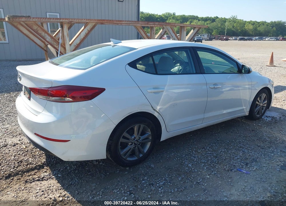 2017 HYUNDAI ELANTRA VIN: 5NPD84LF9HH187156