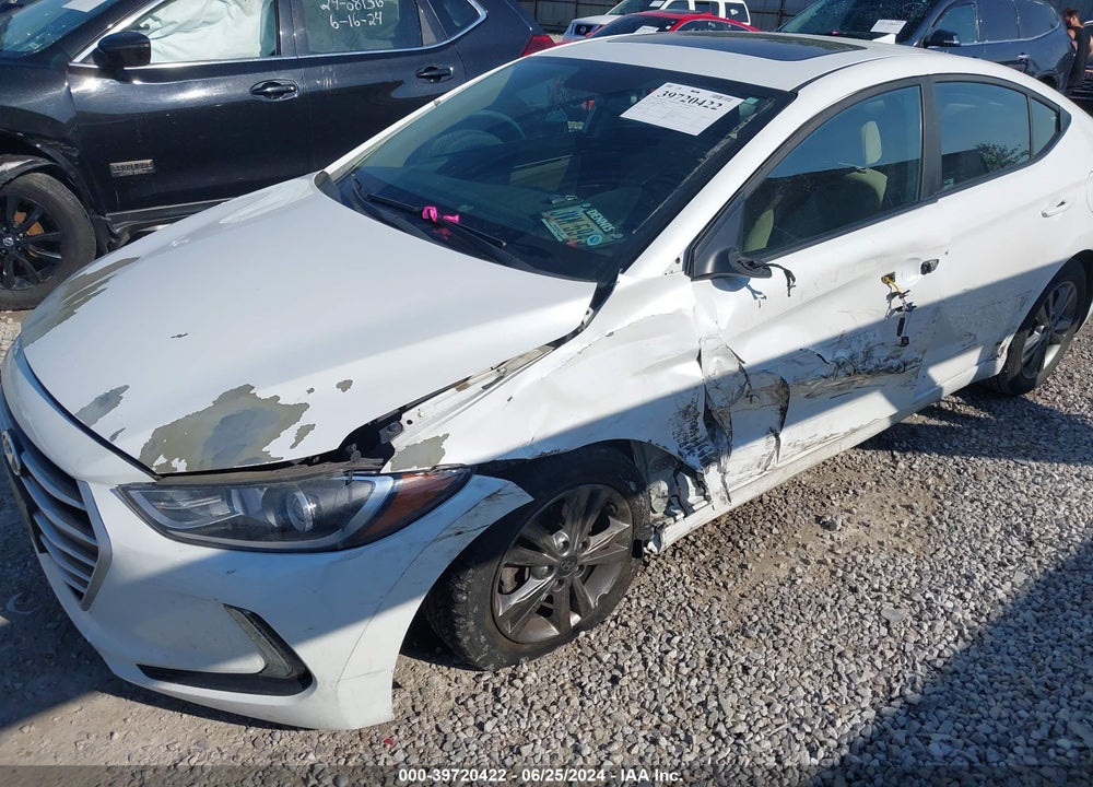 2017 HYUNDAI ELANTRA VIN: 5NPD84LF9HH187156