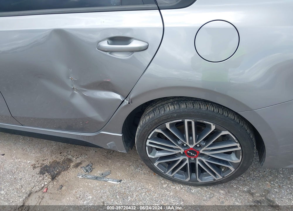 2023 KIA FORTE GT VIN: 3KPF44AC4PE522372
