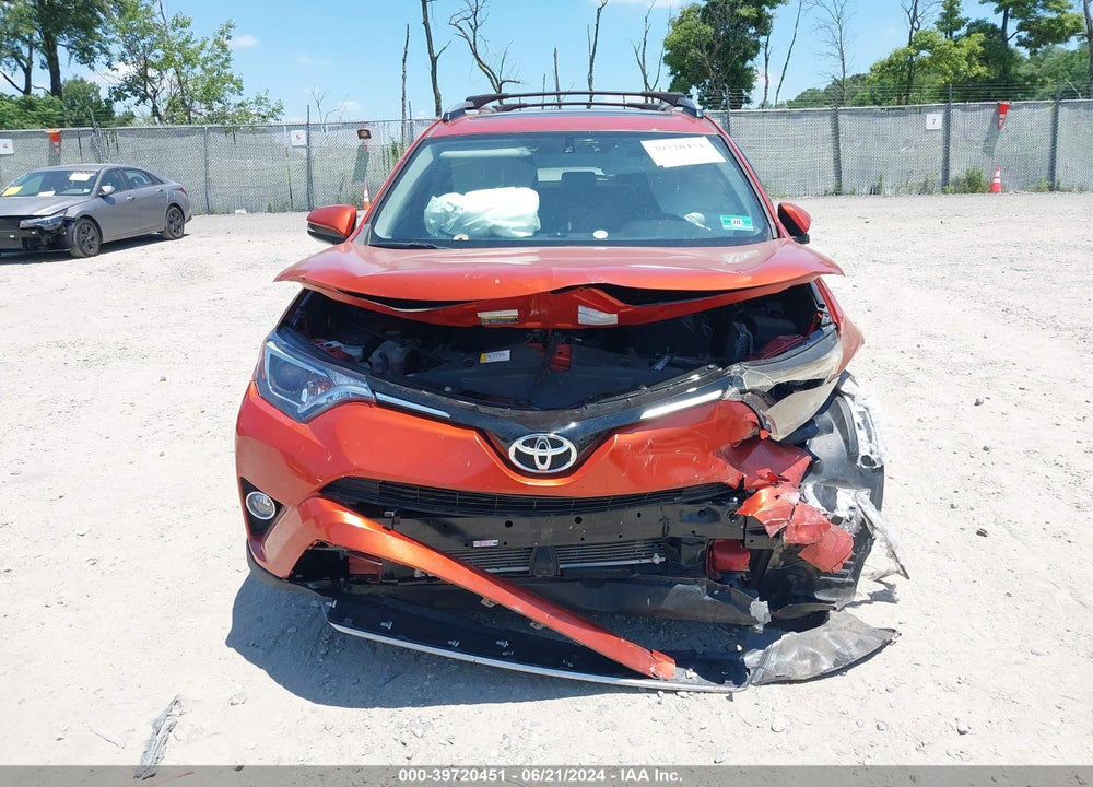 2016 TOYOTA RAV4 XLE VIN: 2T3RFREV5GW486485