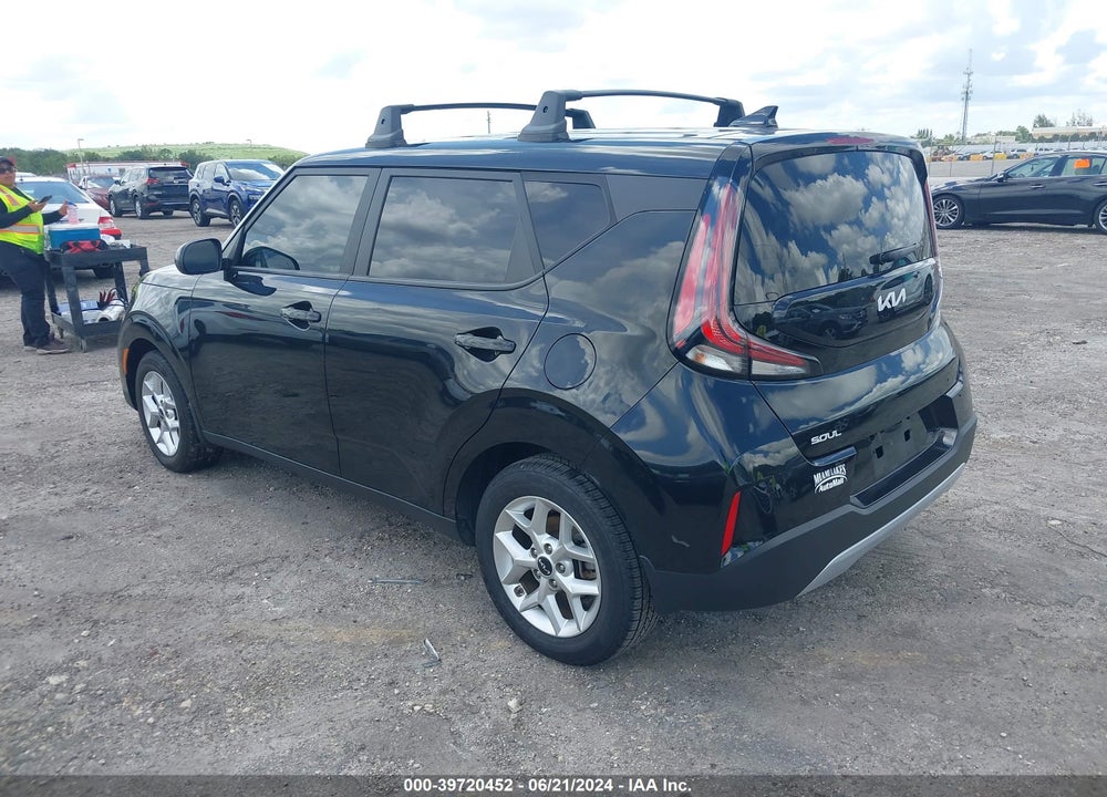 2023 KIA SOUL LX VIN: KNDJ23AU2P7857388
