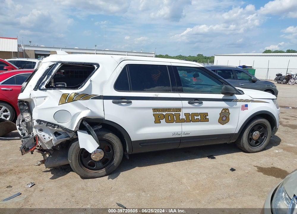 2017 FORD UTILITY POLICE INTERCEPTOR VIN: 1FM5K8AR8HGE26013