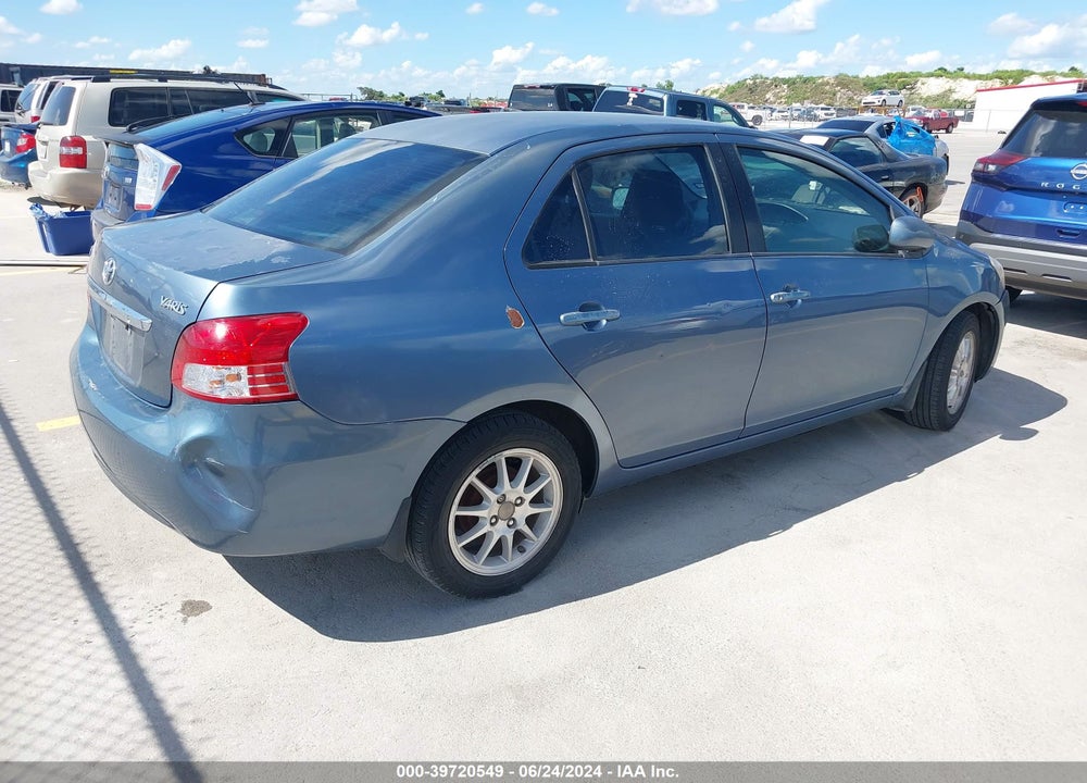 2009 TOYOTA YARIS VIN: JTDBT903091332090