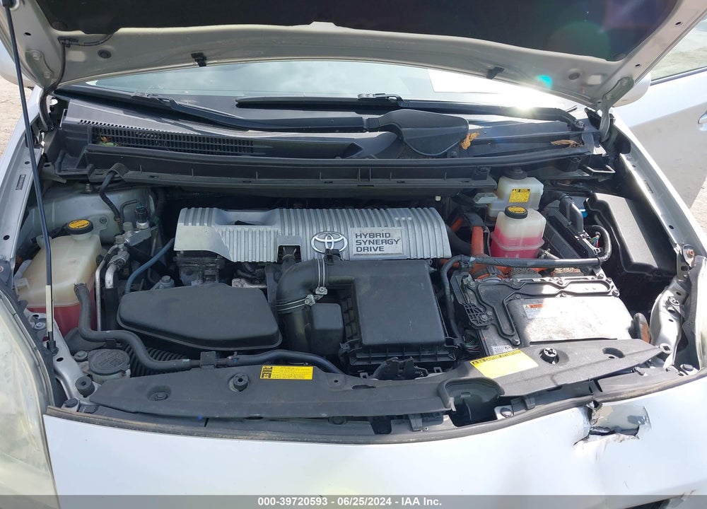 2011 TOYOTA PRIUS TWO VIN: JTDKN3DU7B0258057