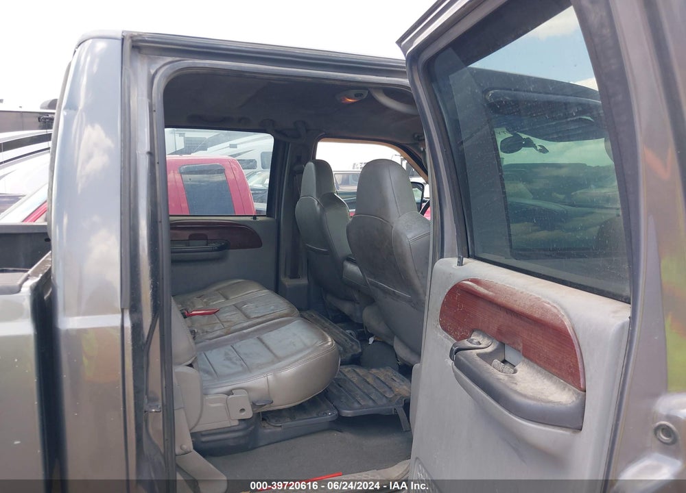2005 FORD F-250 LARIAT/XL/XLT VIN: 1FTSW21P05EA75144