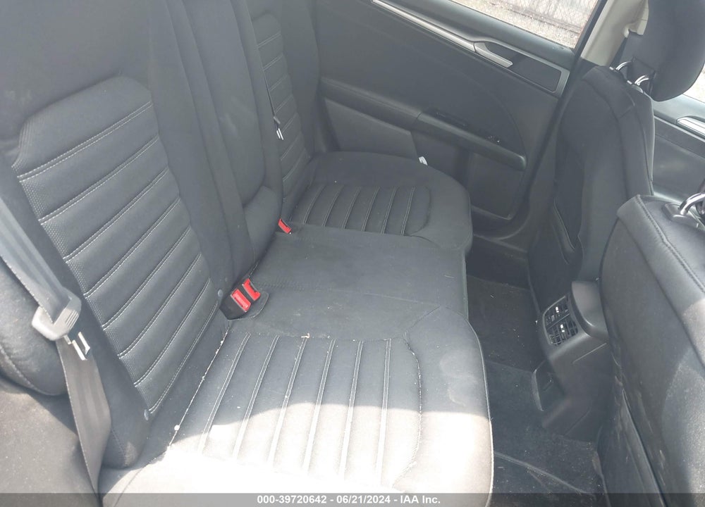 2014 FORD FUSION SE VIN: 3FA6P0HD6ER328596