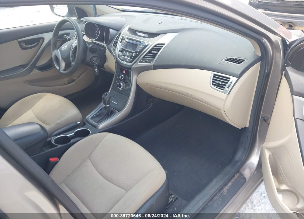 2016 HYUNDAI ELANTRA SE VIN: 5NPDH4AE1GH680273