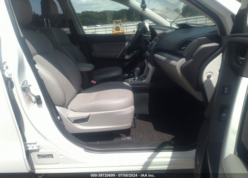 2014 SUBARU FORESTER 2.5I TOURING VIN: JF2SJAMC4EH511849