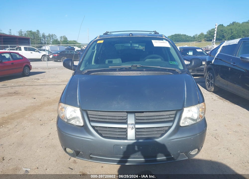 2005 DODGE GRAND CARAVAN SXT VIN: 2D4GP44L25R435494