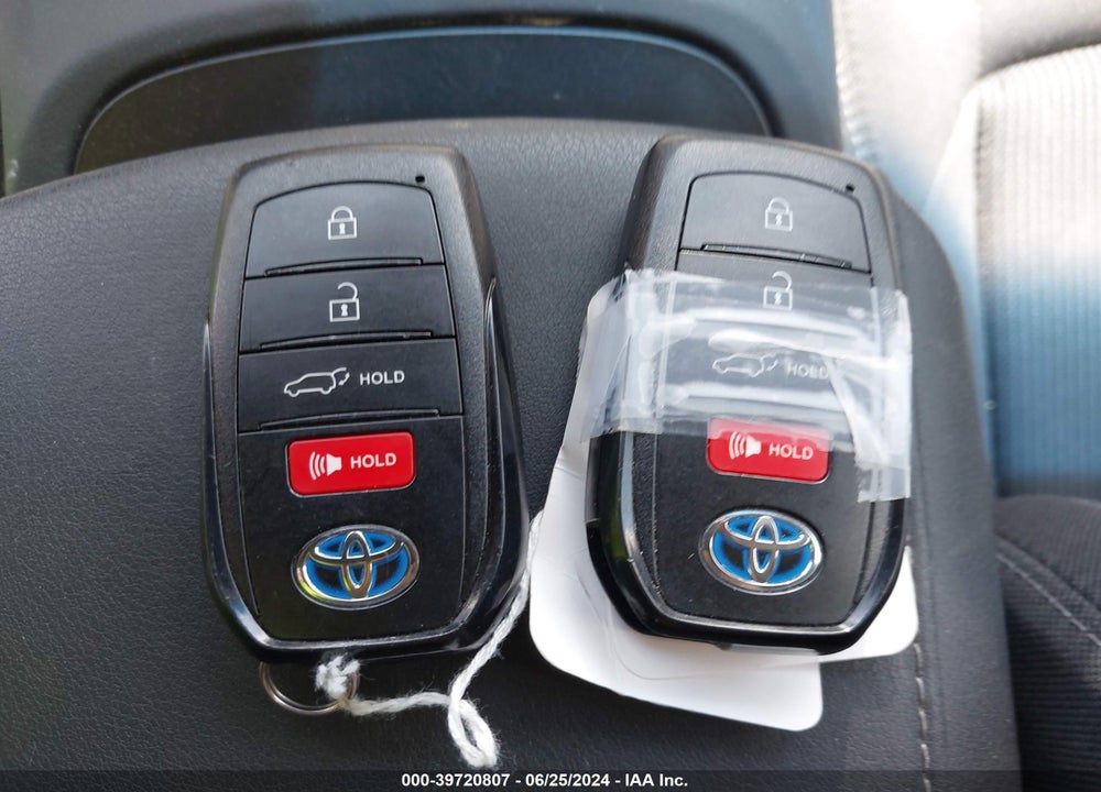 2021 TOYOTA VENZA LE VIN: JTEAAAAH9MJ084407