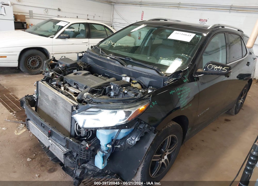 2018 CHEVROLET EQUINOX LT VIN: 2GNAXJEV3J6135225