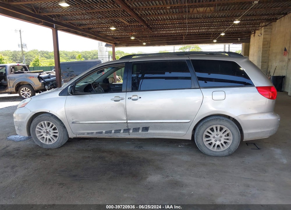 2007 TOYOTA SIENNA XLE VIN: 5TDBK22C57S005935