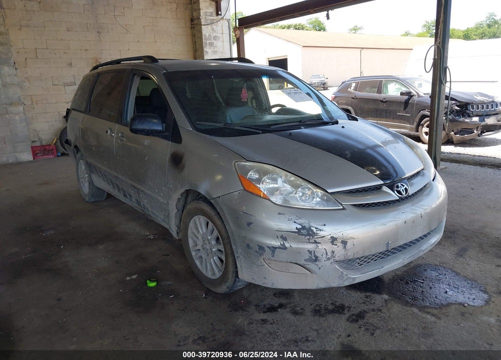 2007 TOYOTA SIENNA XLE VIN: 5TDBK22C57S005935