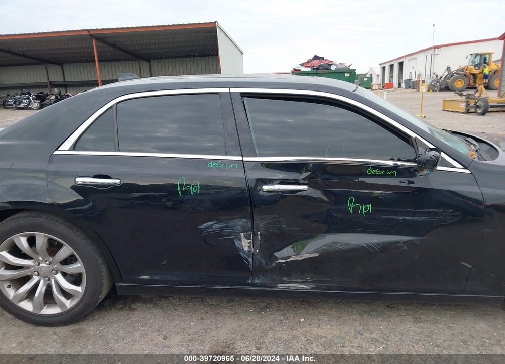 2018 CHRYSLER 300 VIN: 2C3CCAEGXJH211269