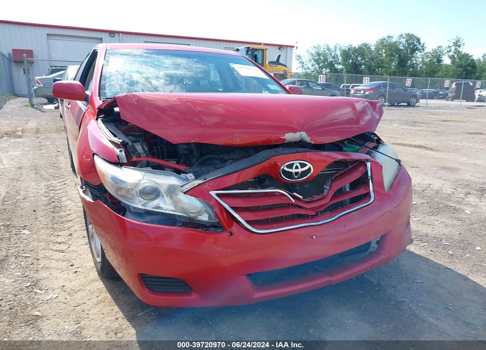 2011 TOYOTA CAMRY LE VIN: 4T1BF3EK1BU682476